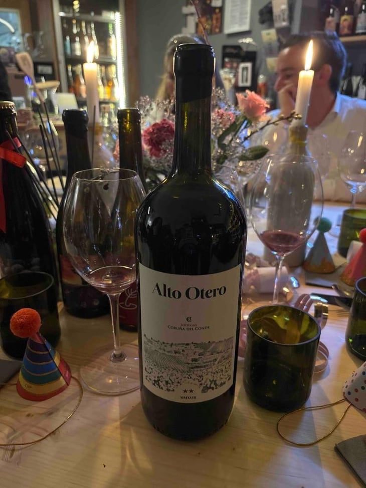 ALTO OTERO - Bodegas Coruña del Condé - Angelica Amo Lopez & Julien Ben Hamou Lopez -2014