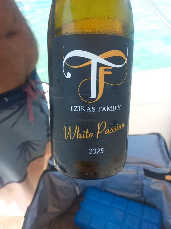Assyrtiko - Tzikas' Family Winery - Tzikas Family 