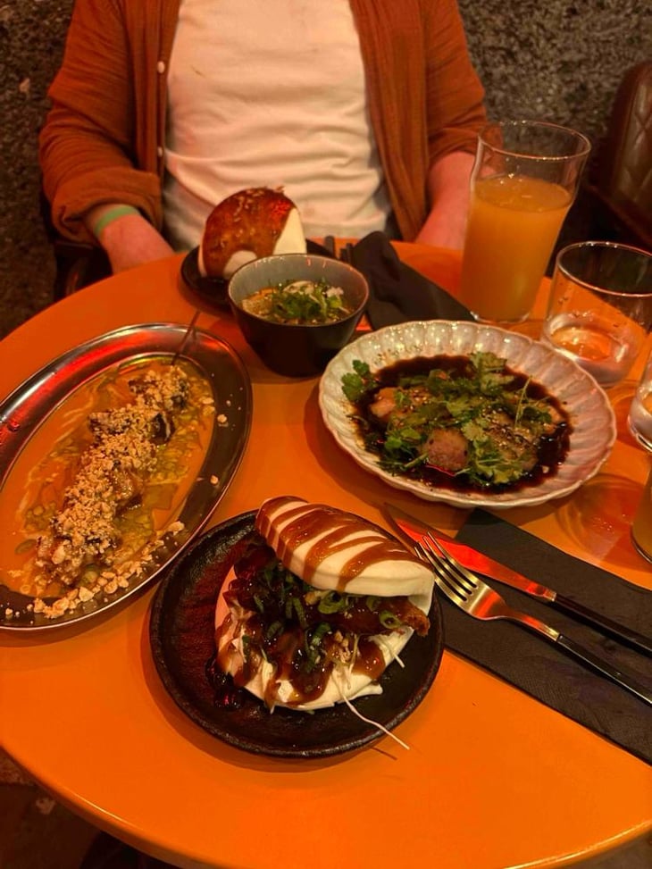 Bao, Pork Sticks Et Tataki De Magret - Bao Haus - 1306362