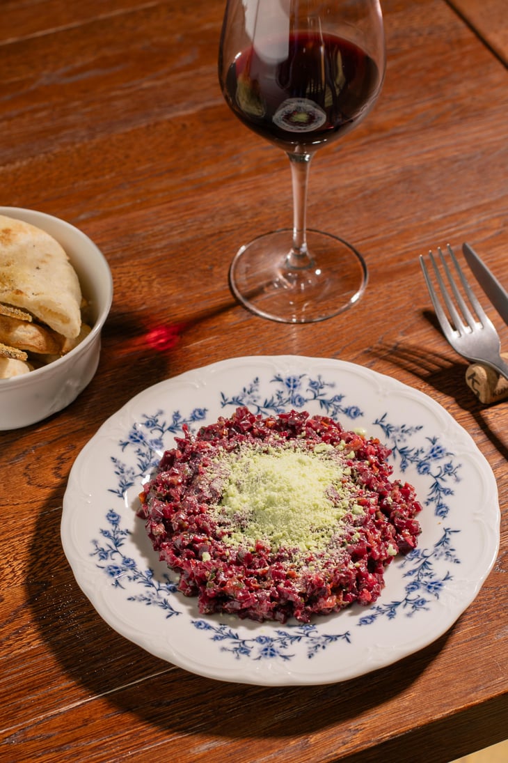 Beet Tartare - Tickets Bistro & Wine - 1357373