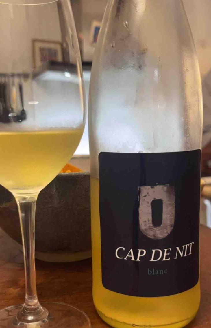Blanc - Cap De Nit - Josie Cleeve & Joshua Kniesel 