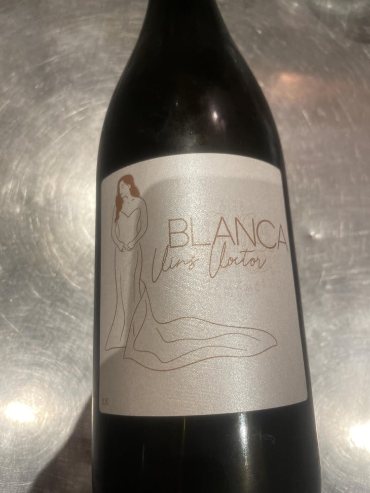 Blanca - Vins Voctor - Josimar Yacuta Verduzco 