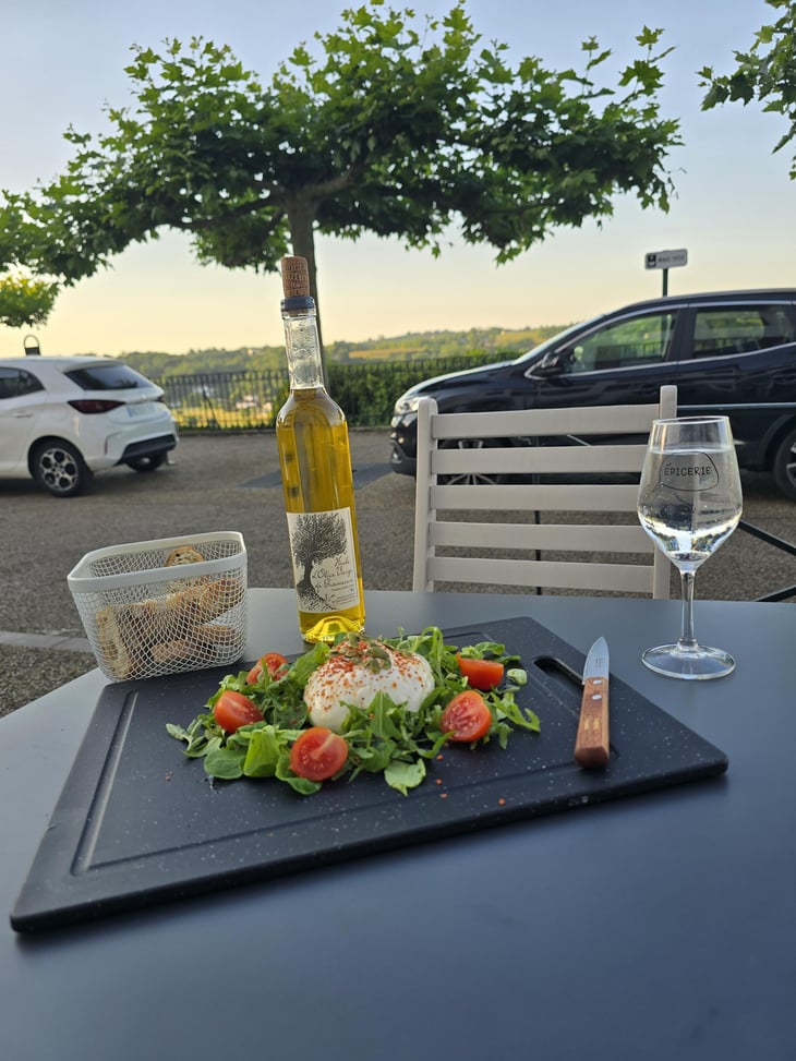 Burratta Crémeuse, Huile D'Olive, Piment D'Espelette - La Cave Vivante - 1353558