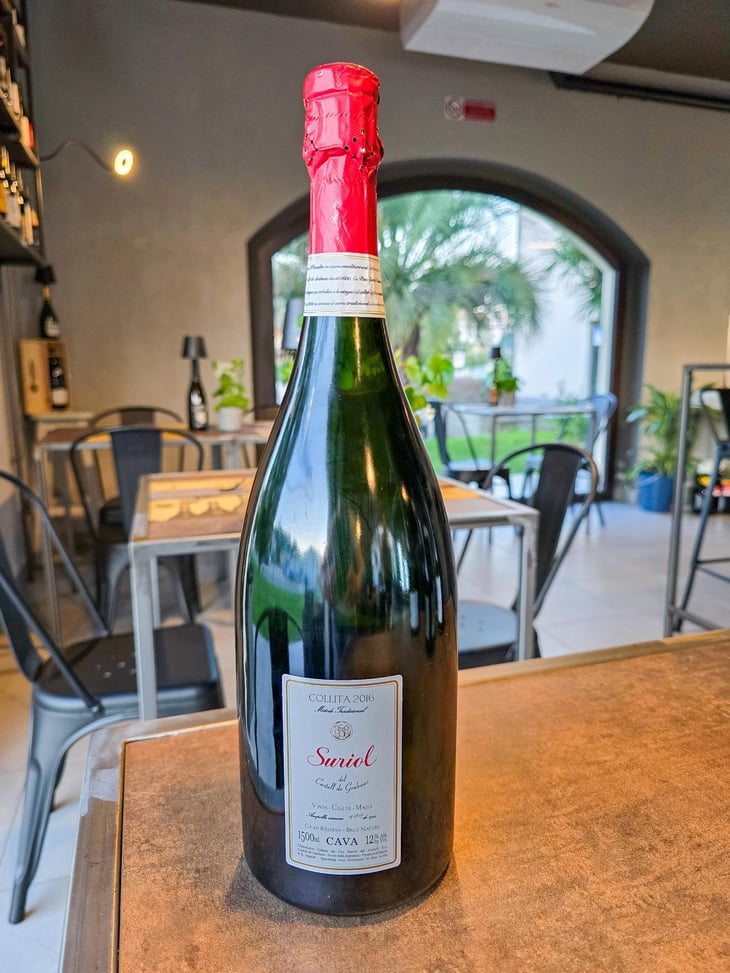 Cava Brut Nature - Cellers de Can Suriol del Castell - Azimut - Assis Suriol 