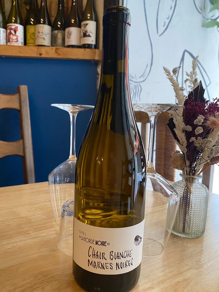 Chair blanche marnes noires (label since 2020) - La Bancale - Bastien Baillet & Céline Schuers 