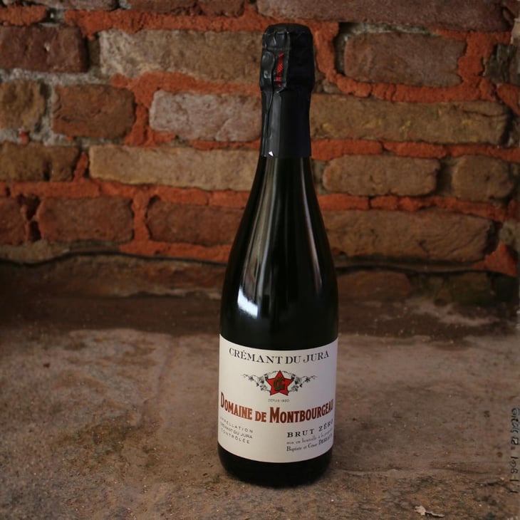 Crémant du Jura Brut Zero - Domaine de Montbourgeau - Nicole & César Deriaux 