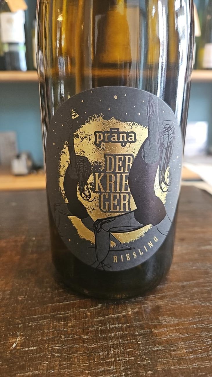 Der Krieger Riesling - Weingut Prāṇa - Cosima Lindenau & Niklas Eisenacher 