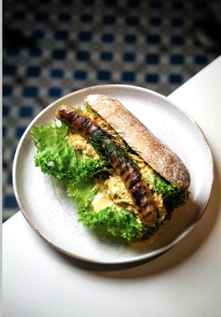 Fish Dog - Wulfisch Fish & Wine Bistro - 1313698