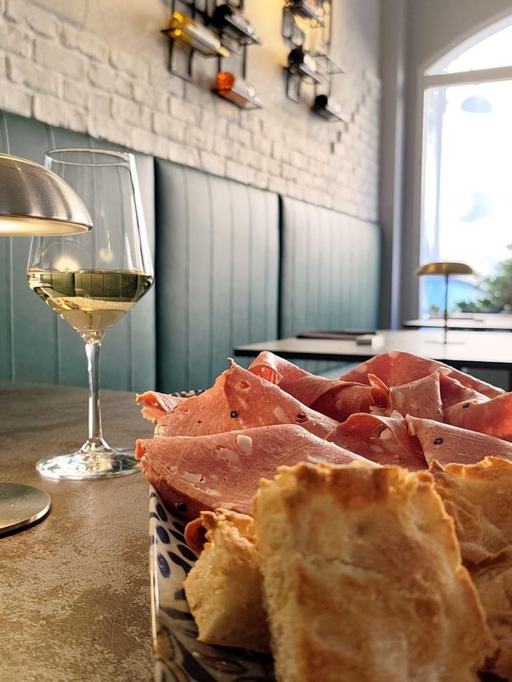 Focaccia E Mortadella Artigianale - Retro bottiglieria alimentare - 1373298