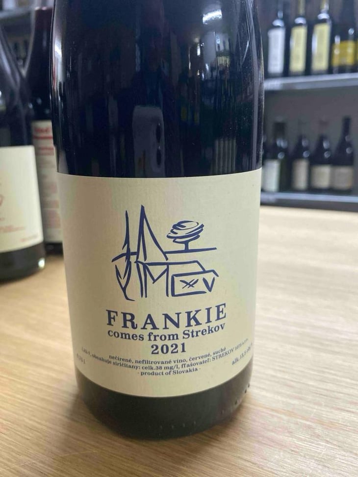 Frankie comes from Strekov - Strekov 1075 - Zsolt Sütó 