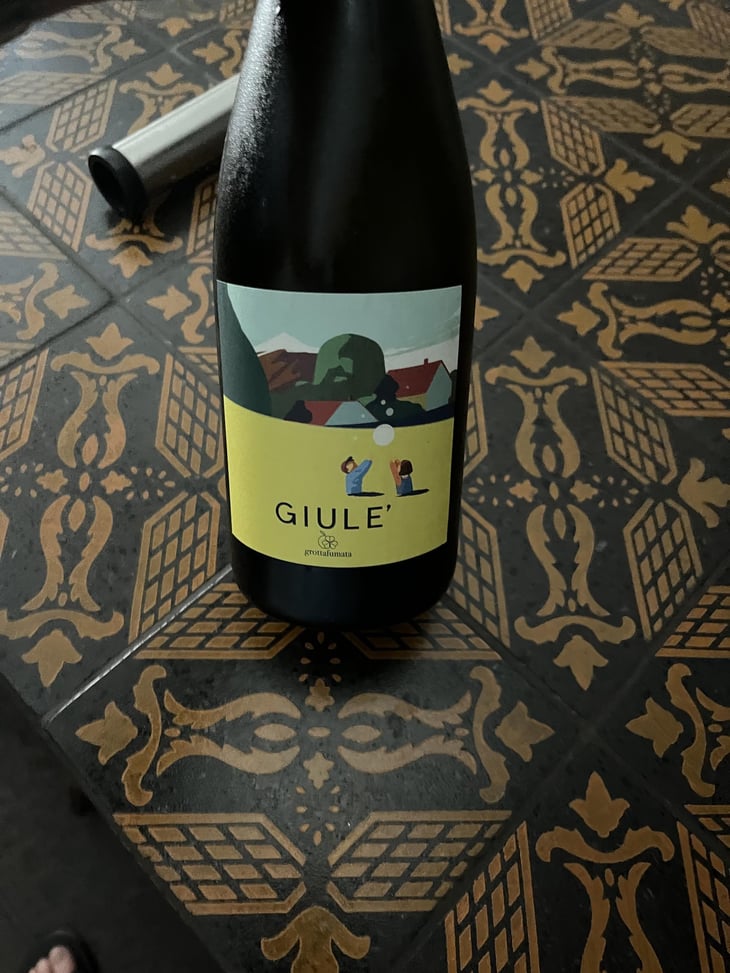 Giulé - Azienda Agricola Grottafumata - Mauro Cutuli & Mariangela Prestifilippo 