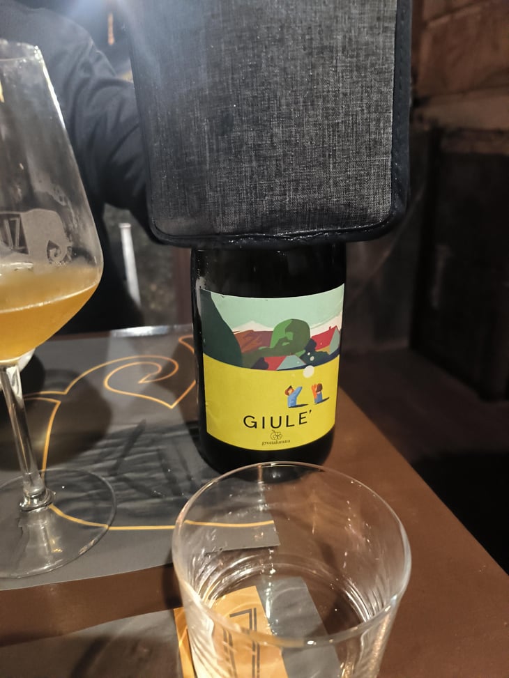 Giulé - Azienda Agricola Grottafumata - Mauro Cutuli & Mariangela Prestifilippo 