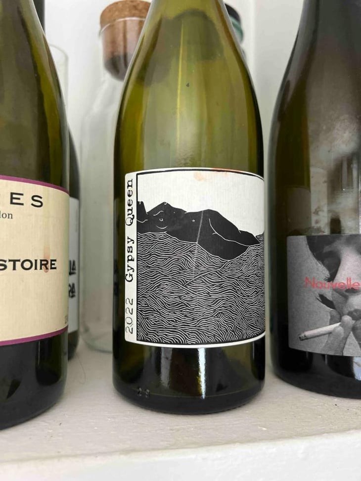 Gypsy Queen Rouge X Philippe Morat - L'Âme Bleue - Perrine Loeuilleux & Alix Wineglass + Gypsy Queen -2021