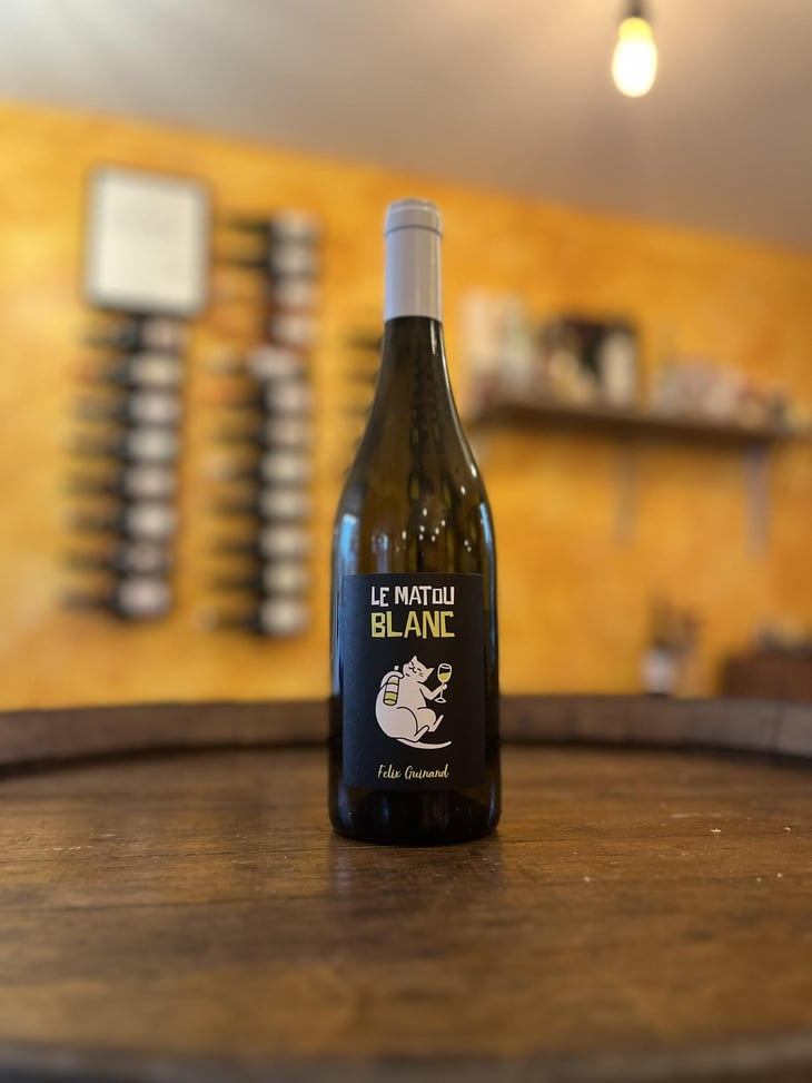 Le matou blanc - La porte du vin - Felix Guinand -2025