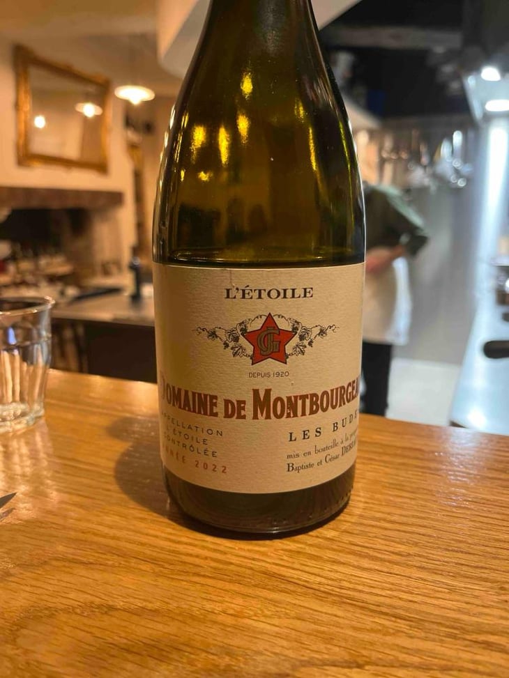 Les budes - Domaine de montbourgeau - Nicole & César Deriaux -2022
