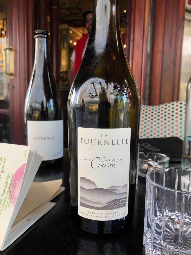 Les Corvées Sous Curon - Domaine de la Tournelle - Evelyne Clairet 