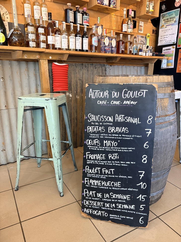En Ce Moment ⬆️ - Autour du Goulot - 1401722
