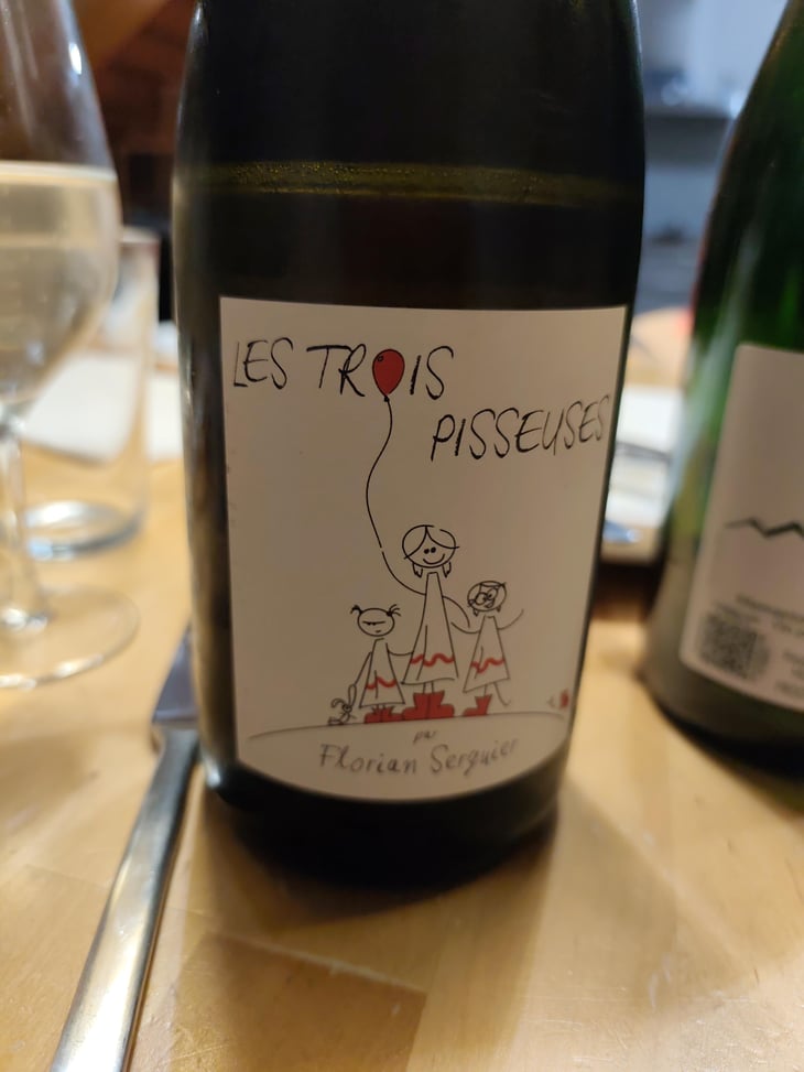 Les trois pisseuses - Vignoble Simian - Florian Serguier -2025