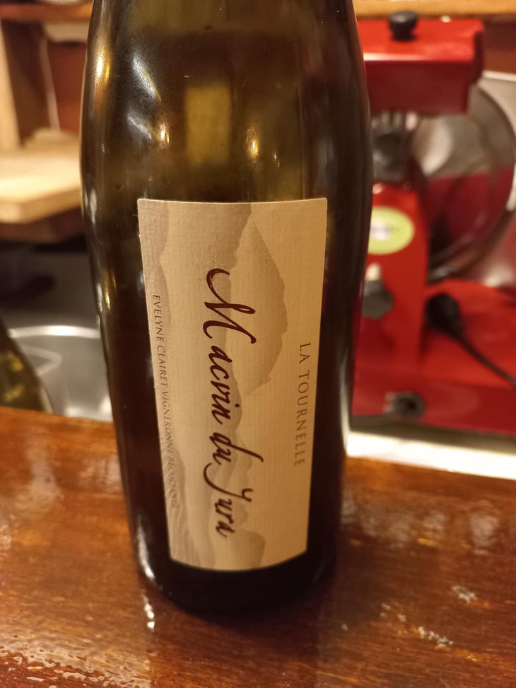 Macvin Du Jura - Domaine de la Touraize - André-Jean & Héléana Morin 