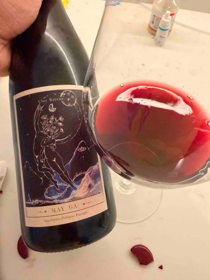 May Ga - Clos Bateau - Thierry & Sylvie Klok-de Visser 