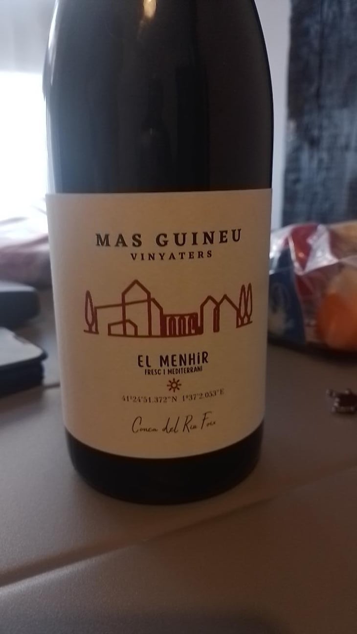 Menhir Negre - Mas Guineu Vinyaters - Pep Guilamany & Lorena Lacueva 