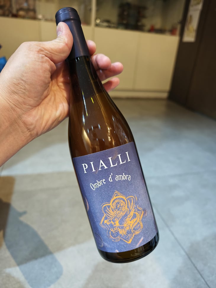 Ombre D’Ambra - Azienda Agricola Pialli - Alessandro Pialli -2019