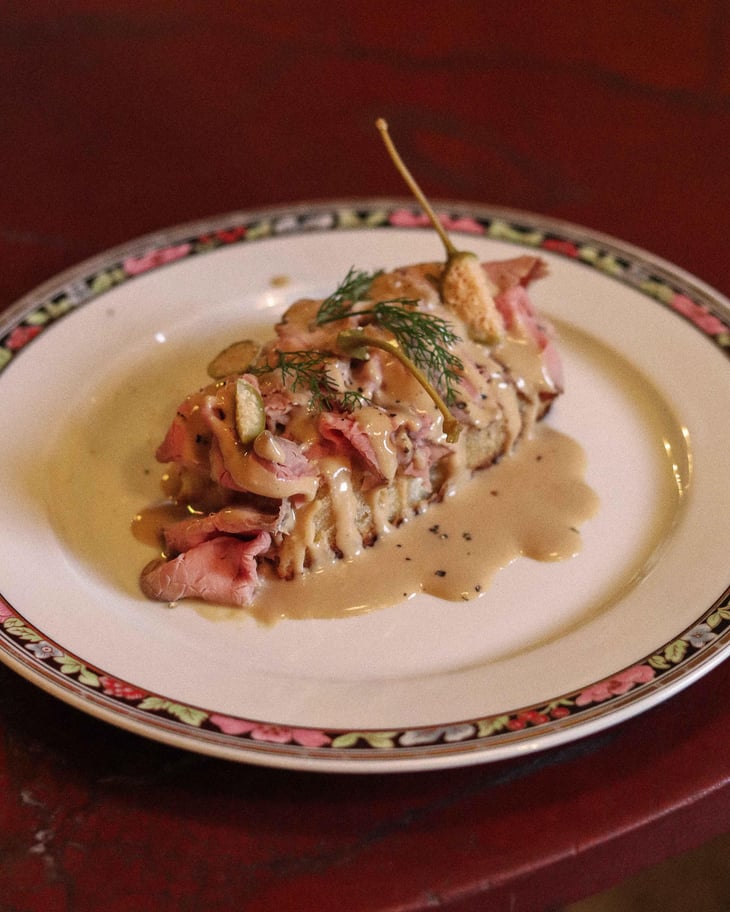 Pane Al Burro Con Manzo Tonnato, Limone Candito, Capperi - SEMI DI VINO - 1364352