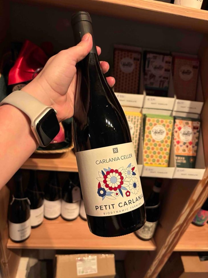 Petit Carlania - Carlania Celler - Jordi Miró and Sònia Gomà-Camps 