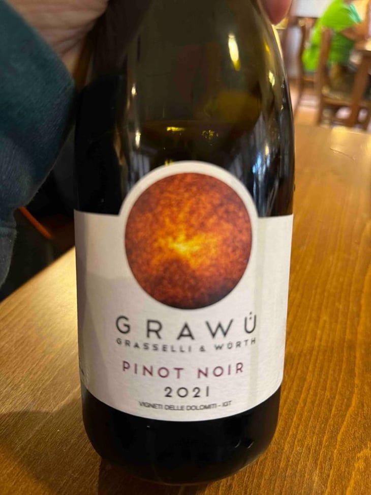PINOT NOIR - Grawü - Leila Grasselli & Dominic Würth 