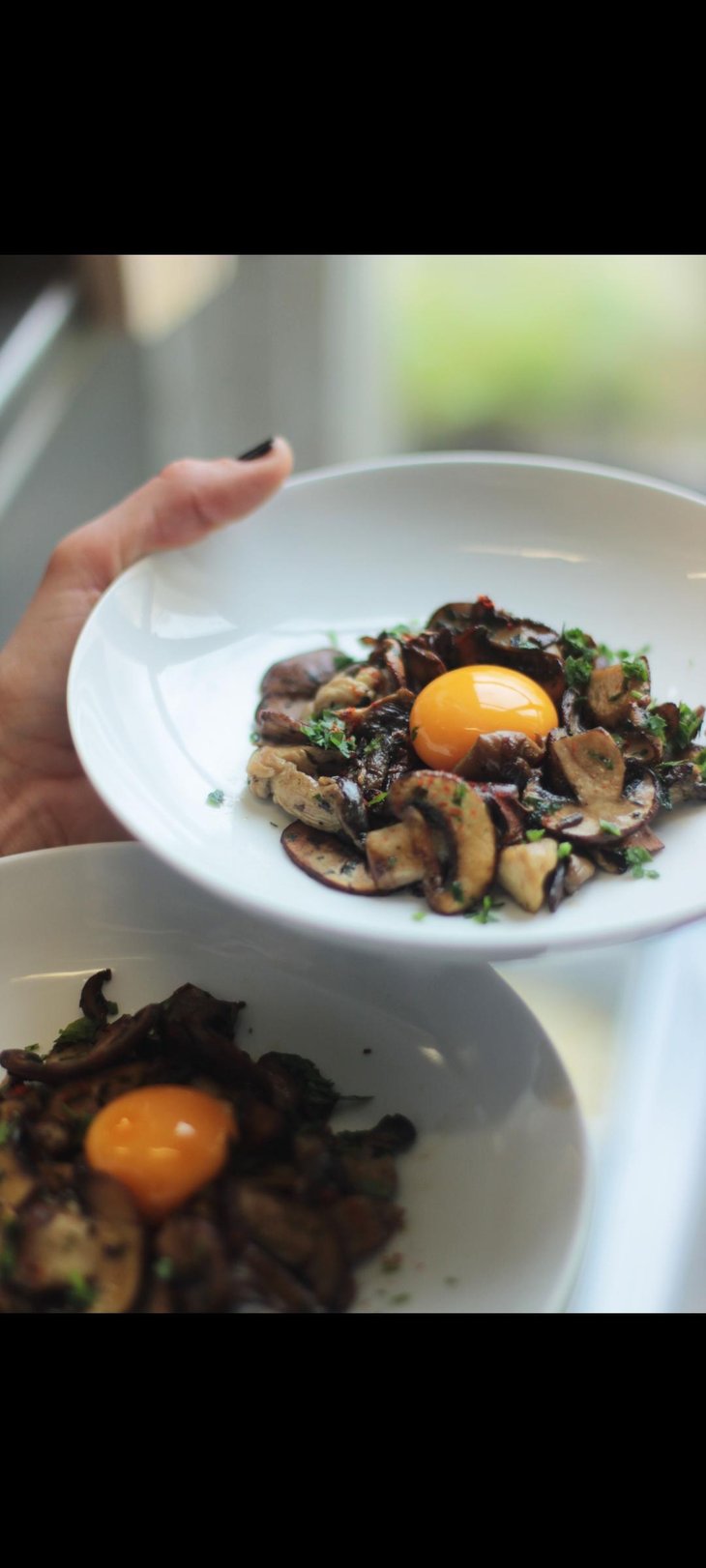 Poêlée De Champignons, Jaune D'Oeuf Coulant - Café Céleste - 859588