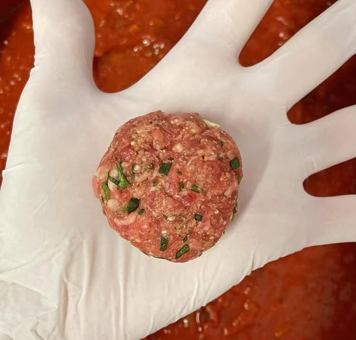 Polpette De Bœuf Isérois, Sauce Tomate Aux Herbes - Chez Chloé - 1372891