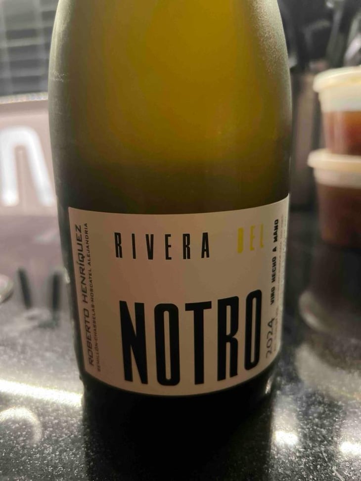 Rivera Del Notro - White - Roberto Henriquez - Roberto Henriquez 