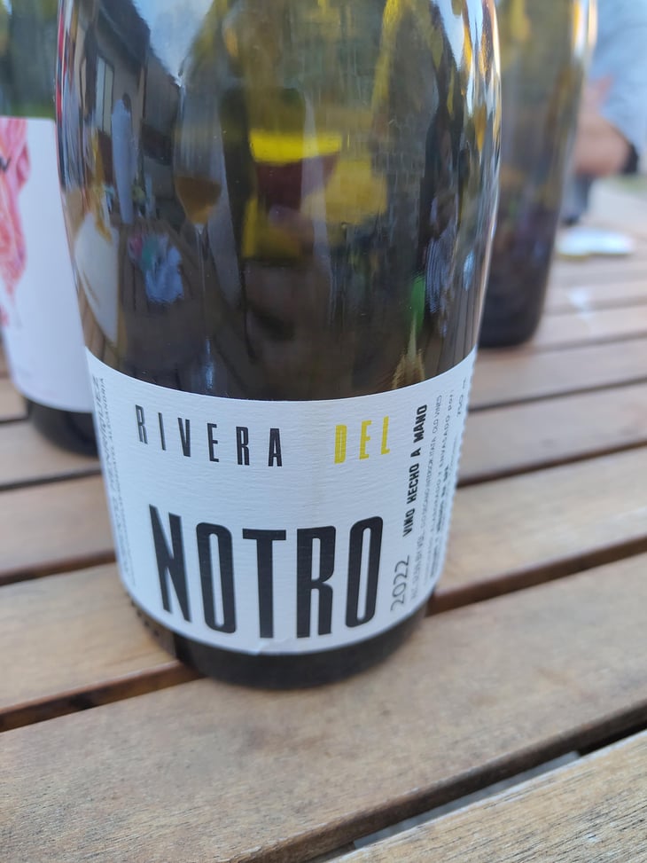 Rivera Del Notro - White - Roberto Henriquez - Roberto Henriquez 