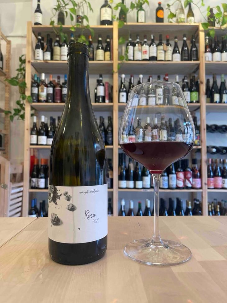 Rosa - Weingut Roterfaden - Olympia Samara & Hannes Hofmann -2023