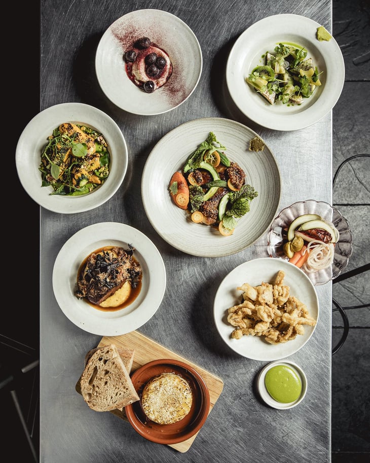 Seasonal Plates - ESCA. - 1378850