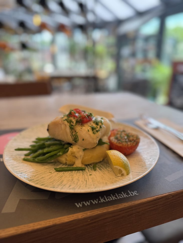 La Suggestion De La Semaine: Cabillaud Aux Petits Légumes, Sauce Vin Blanc Et Purée Maison - Restaurant Le Mounier - 902183