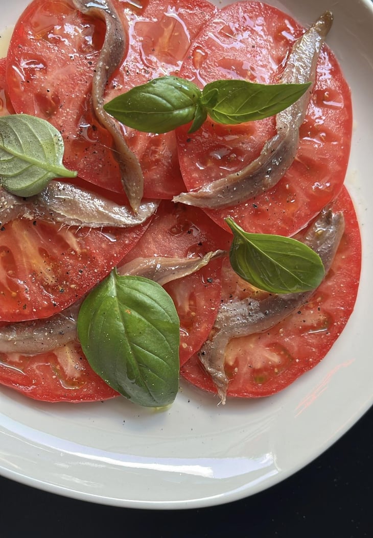 Tomatoes & Anchovies - Sedam bar - 1367620