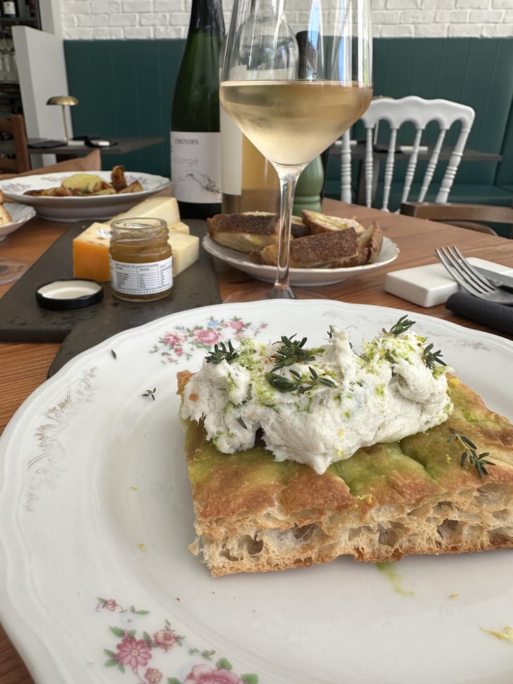 Trancio Di Padellino Con Baccalà Mantecato - Retro bottiglieria alimentare - 1367754