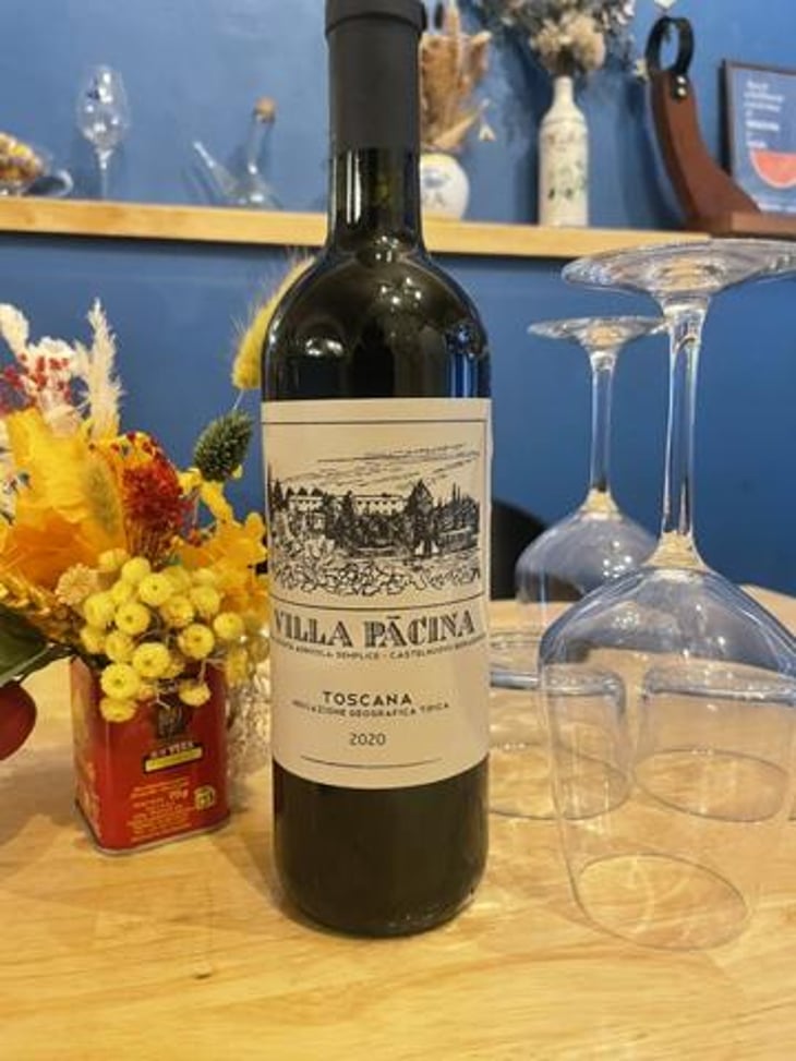 Villa Pacina - Azienda Agricola Pācina - Giovanna Tiezzi, Stefano Borsa, Maria Borsa, Carlo Borsa, Roberto Maccari, Elisabeth Racine 