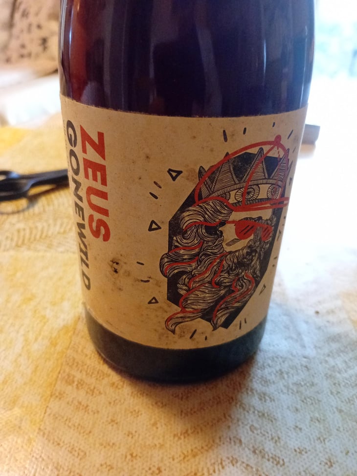 Zeus Gone Wild - Domaine Des Marnes Blanches - Pauline & Géraud Fromont 