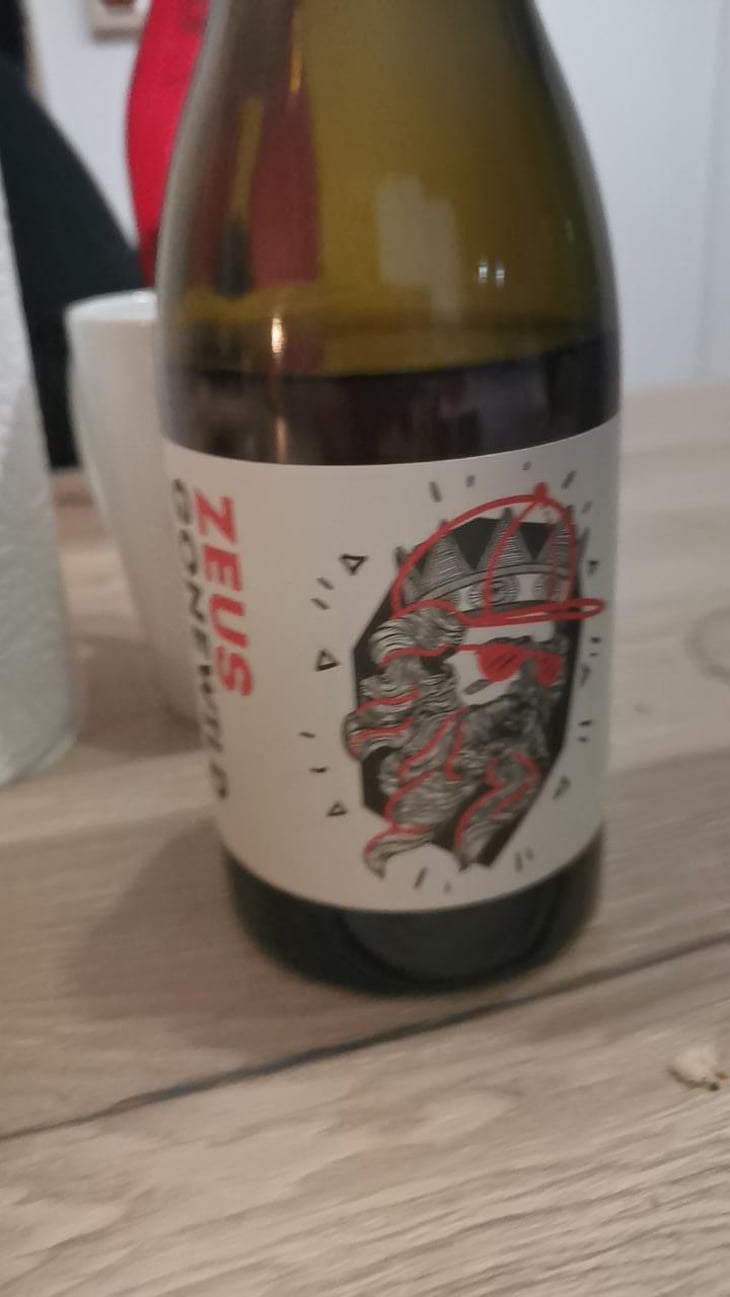 Zeus Gone Wild - Domaine Des Marnes Blanches - Pauline & Géraud Fromont 