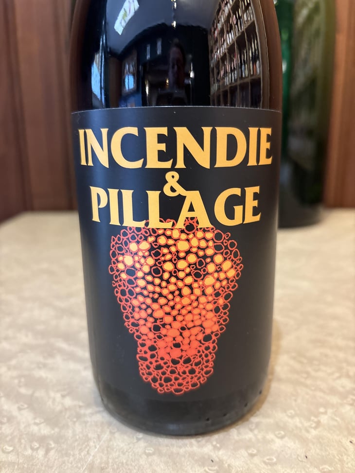 Incendie et pillage