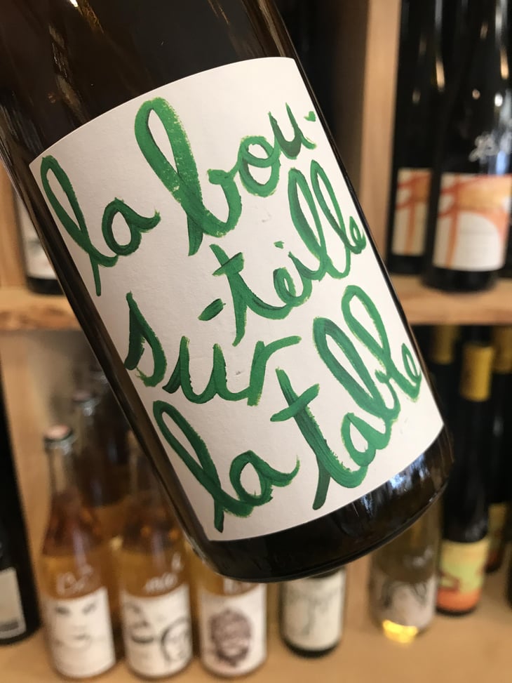La bouteille sur la table - Jeux de Vins - julien-albertus 