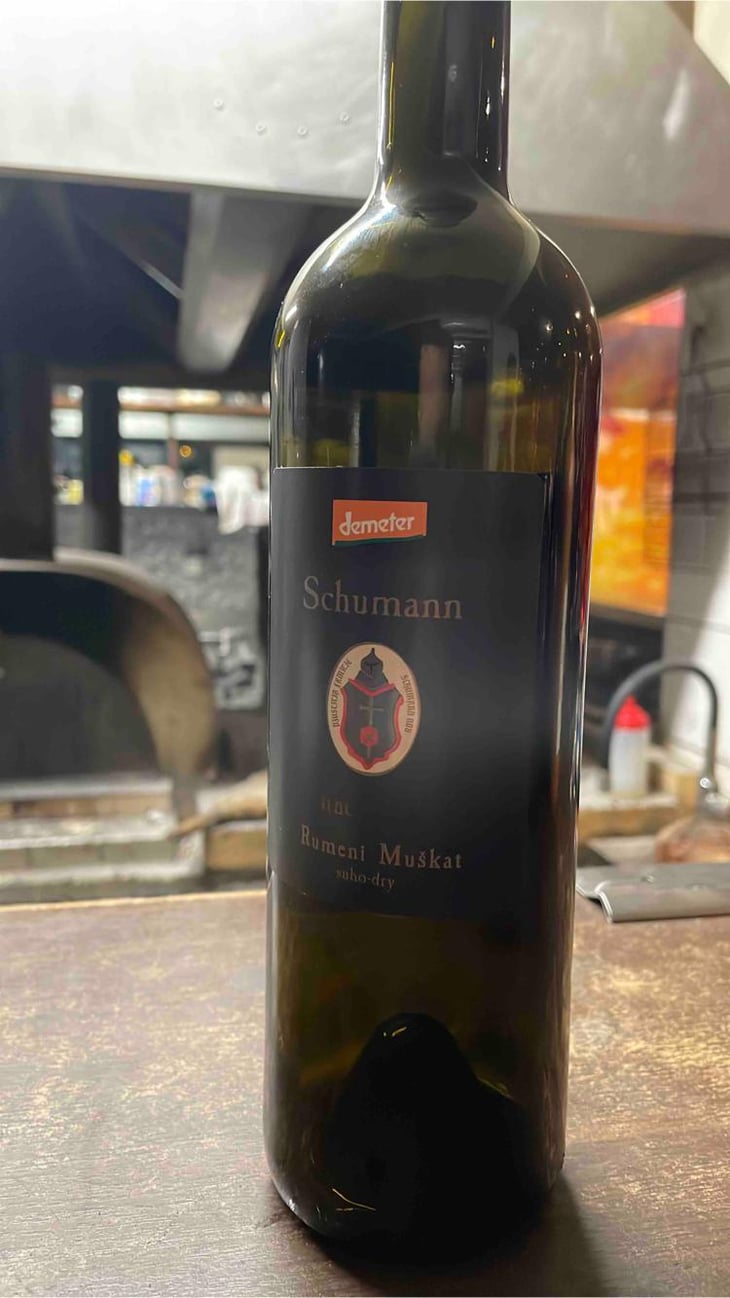 Rumeni Muškat - Šuman Vina - radovan-simona-suman -2021