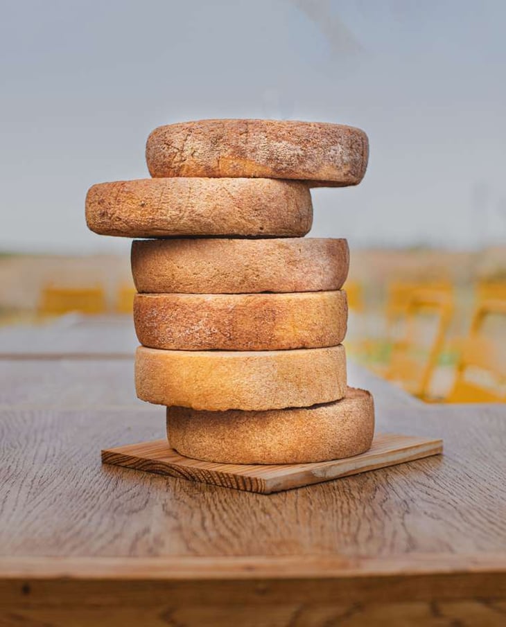 Outstanding Local Parmesan - Kwaśne Jabłko - 594791