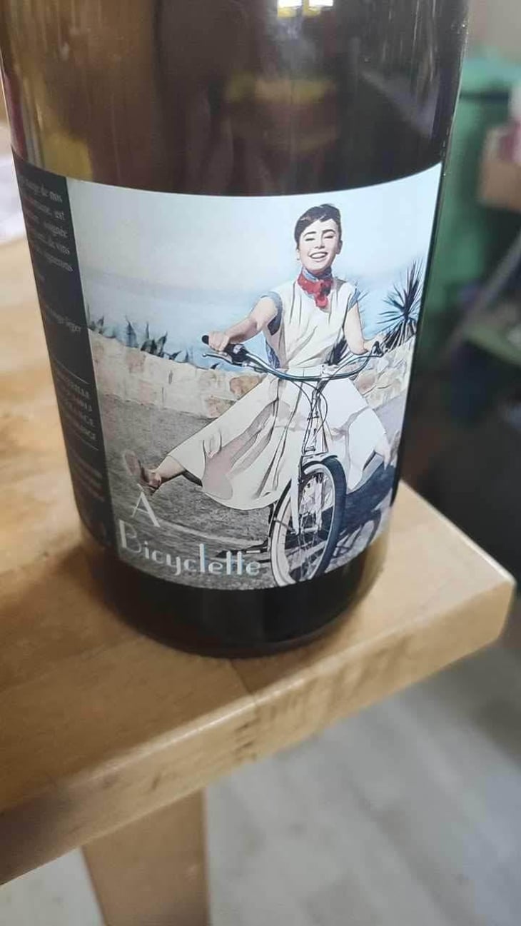 À Bicyclette - Domaine Ribiera - Christine & Régis Pichon 
