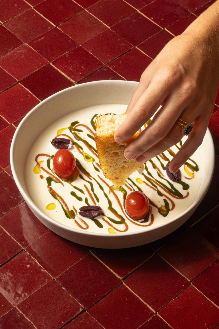 À Saucer - Mina Restaurant - 685450