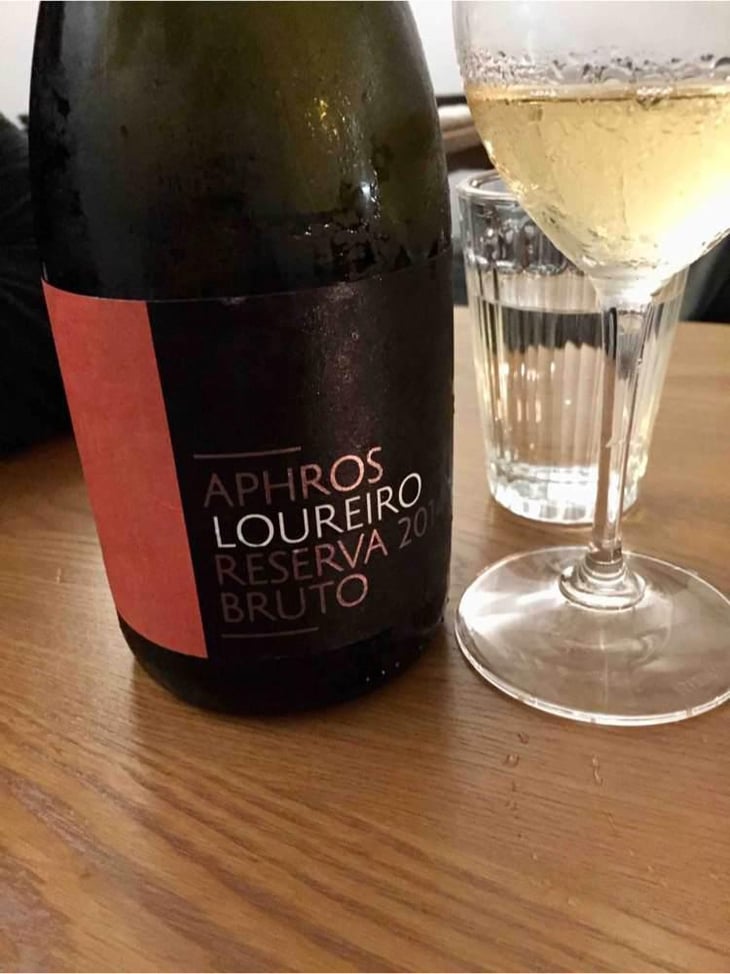 Aphros Loureiro Reserva Bruto - Aphros Wines Cellar - Vasco Croft, Tiago Sampaio & Miguel Viseu 