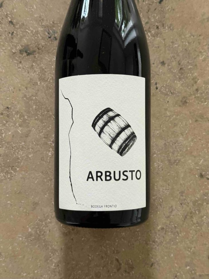 Arbusto - Bodega Frontio - Juan Garcia 