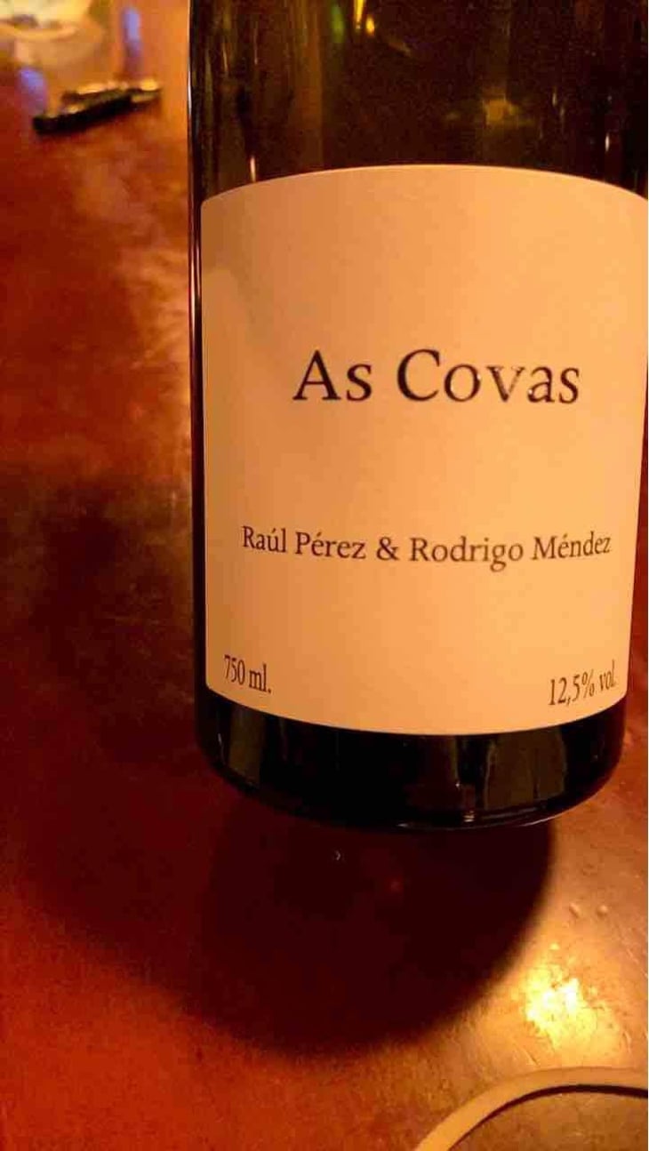 As Covas Pinot Noir - Bodegas y Viñedos Rodrigo Méndez/Bodegas Forjas del Salné - Rodrigo Méndez 